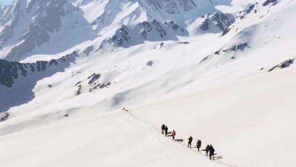 Sar Pass Trek photo 3