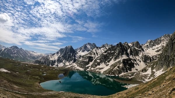 Kashmir Great Lakes Trek photo 3